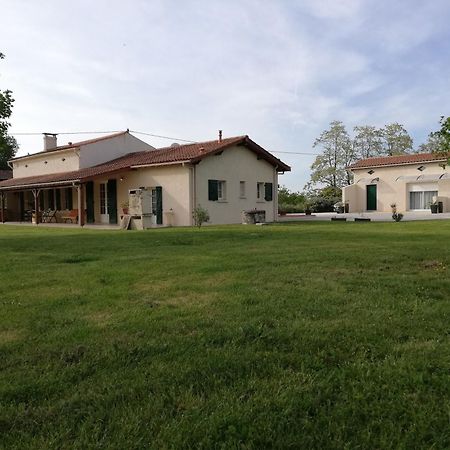 La Mancine Laulan Bed and Breakfast Jau-Dignac-et-Loirac Εξωτερικό φωτογραφία